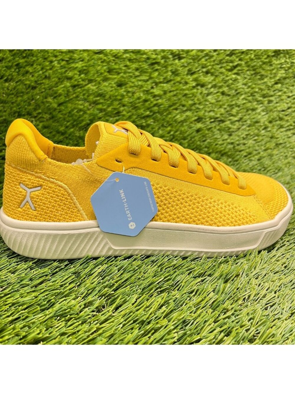 Flux Footwear Adapt Knit Trainer Yellow Womens Size 7.5 Athletic Shoes Sneakers